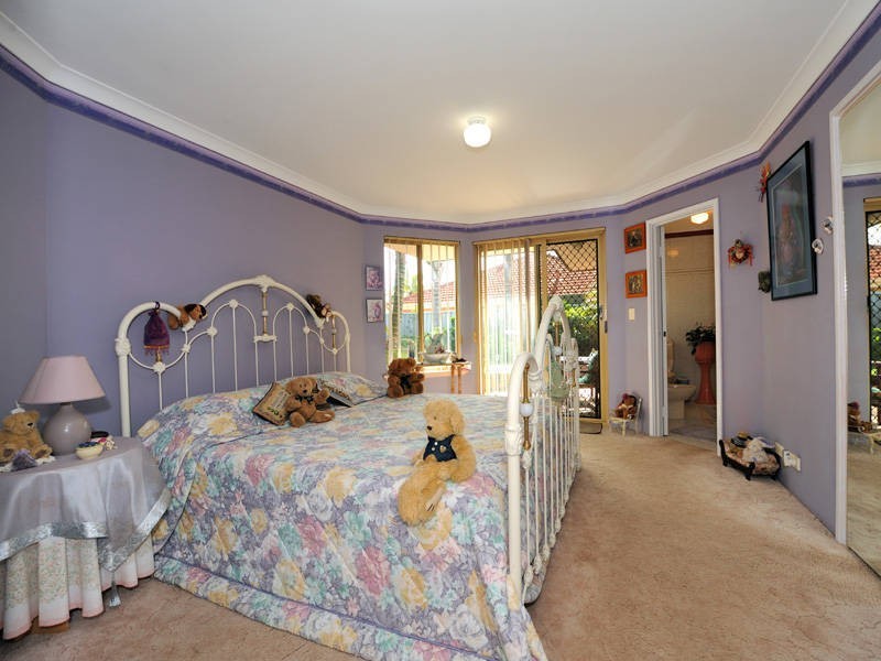 22 Cuthbertson Drive, Cooloongup WA 6168