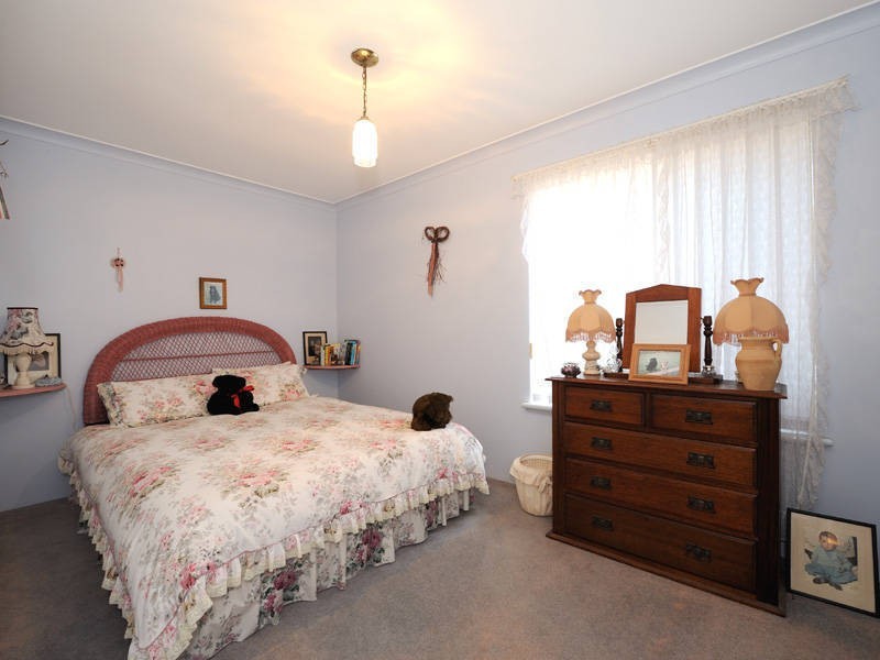 22 Cuthbertson Drive, Cooloongup WA 6168