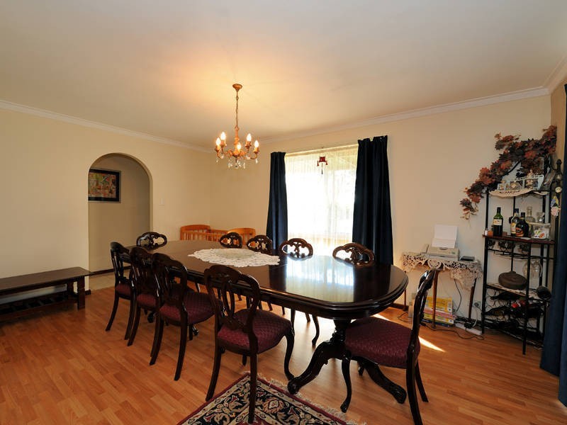 15 Parmelia Avenue, Parmelia WA 6167