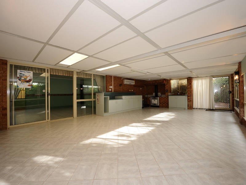 5 Fairway Place, Cooloongup WA 6168