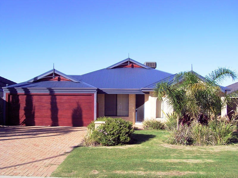 64 Pamplona Blvd, Port Kennedy WA 6172