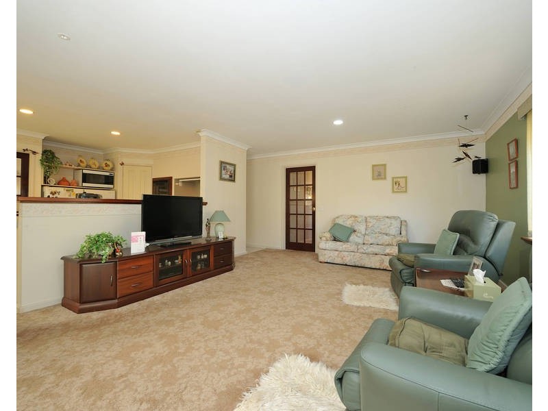 9 Madeira Place, Safety Bay WA 6169