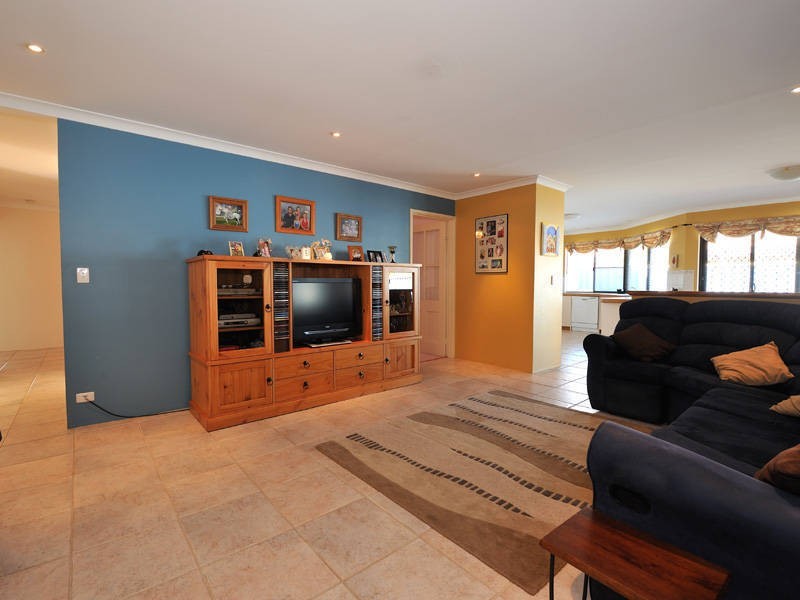 14 Le Mans Elbow, Port Kennedy WA 6172