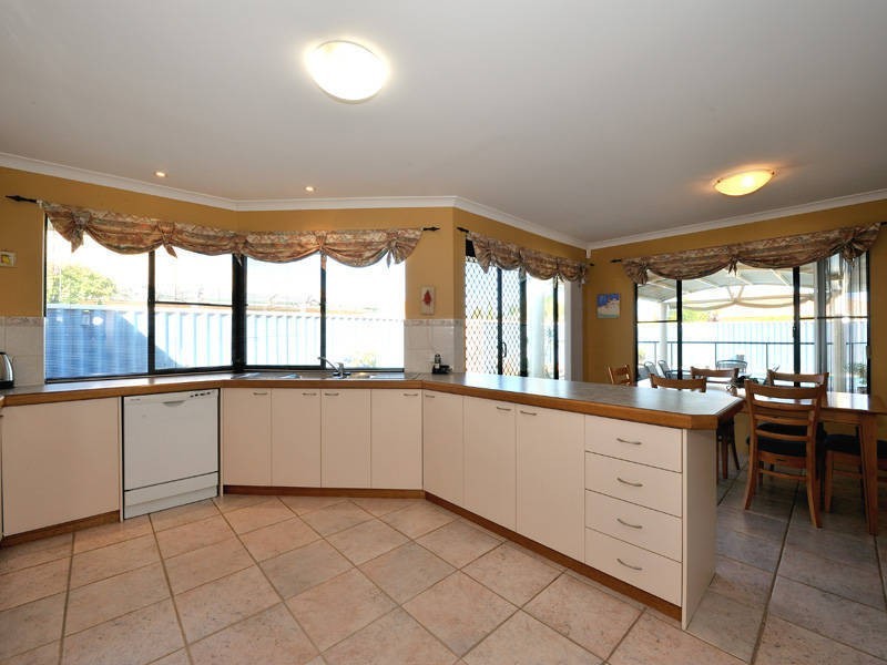 14 Le Mans Elbow, Port Kennedy WA 6172