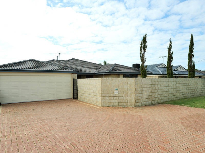 644 Safety Bay Road, Waikiki WA 6169