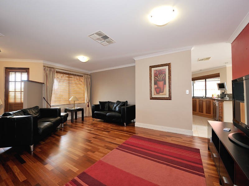 644 Safety Bay Road, Waikiki WA 6169