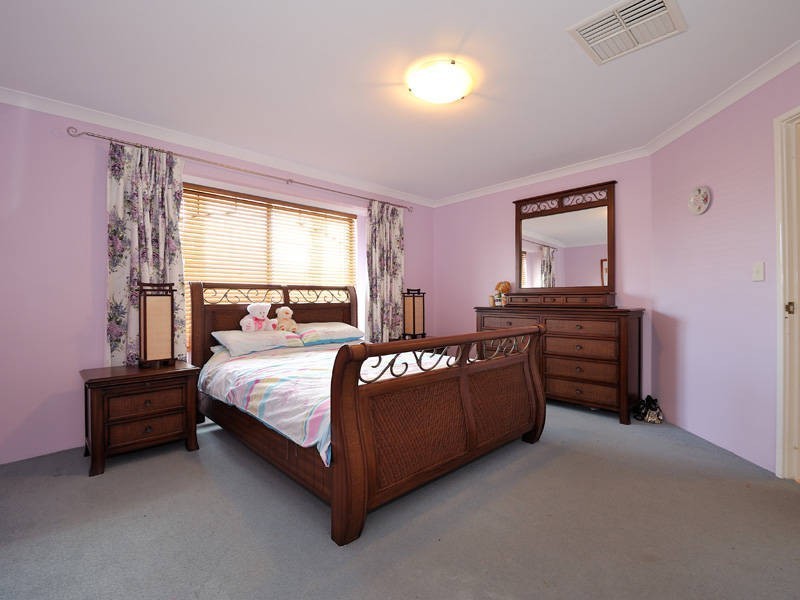 644 Safety Bay Road, Waikiki WA 6169