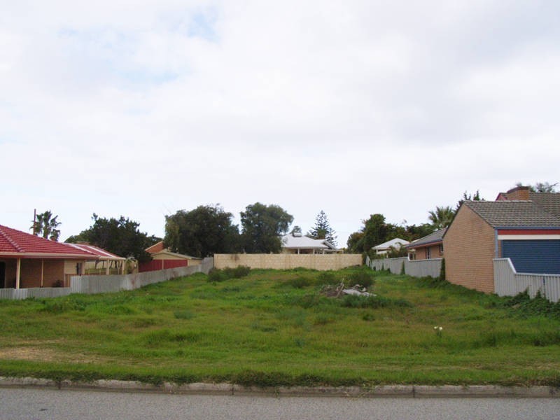 639 Safety Bay Road, Waikiki WA 6169