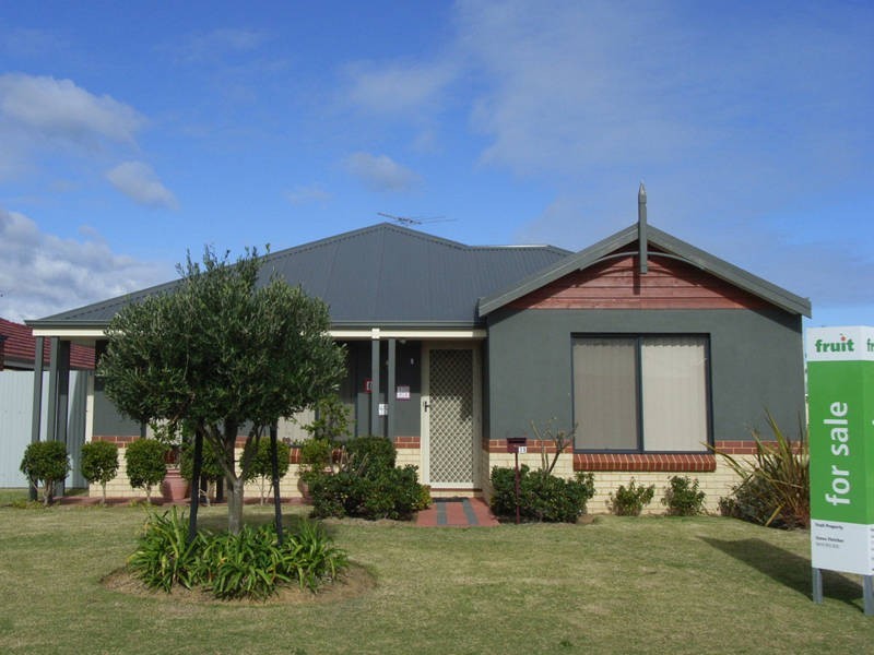 39 Brindabella Avenue, Rockingham WA 6168