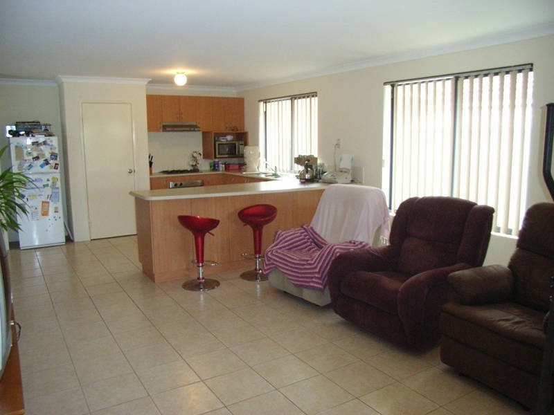 39 Brindabella Avenue, Rockingham WA 6168