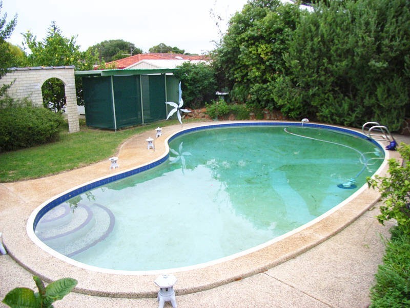 16 Seahaven Street, Safety Bay WA 6169