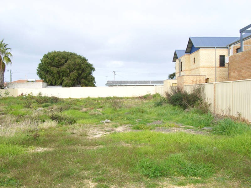 392 Sloan Street, Rockingham WA 6168