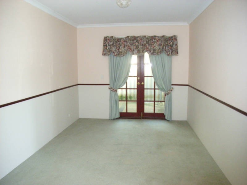 33 St Raphael Crescent, Port Kennedy WA 6172