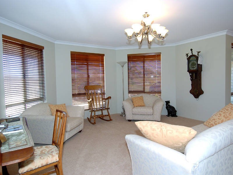 4 Hoil Chon Heights, Karnup WA 6176