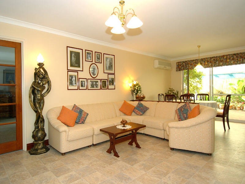 31 Mirror Cove, Waikiki WA 6169