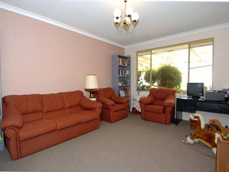 8 San Jose Court, Safety Bay WA 6169