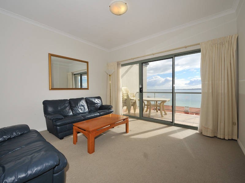 12/7 Railway Terrace, Rockingham WA 6168