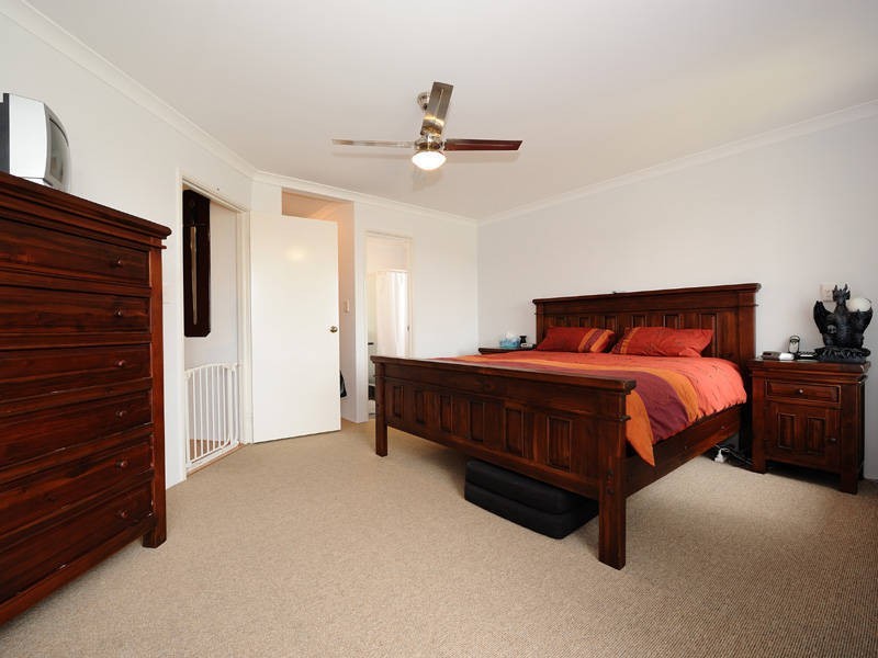 19 Oleander Ave, Shoalwater WA 6169