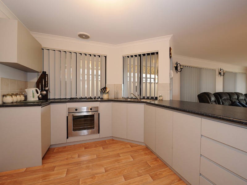 19 Oleander Ave, Shoalwater WA 6169