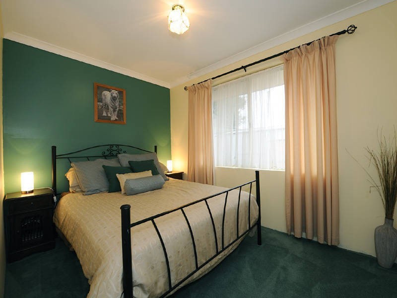 9 Hawksbury Grove, Port Kennedy WA 6172