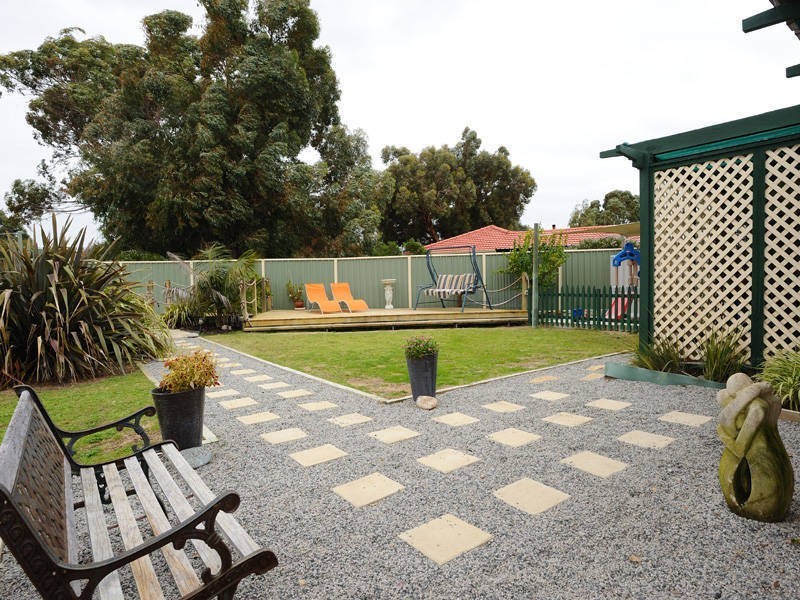 9 Hawksbury Grove, Port Kennedy WA 6172