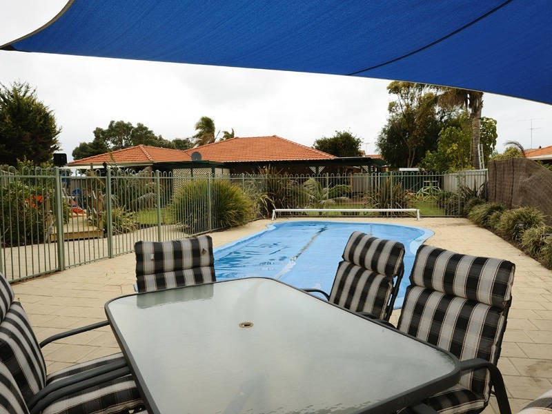 9 Hawksbury Grove, Port Kennedy WA 6172