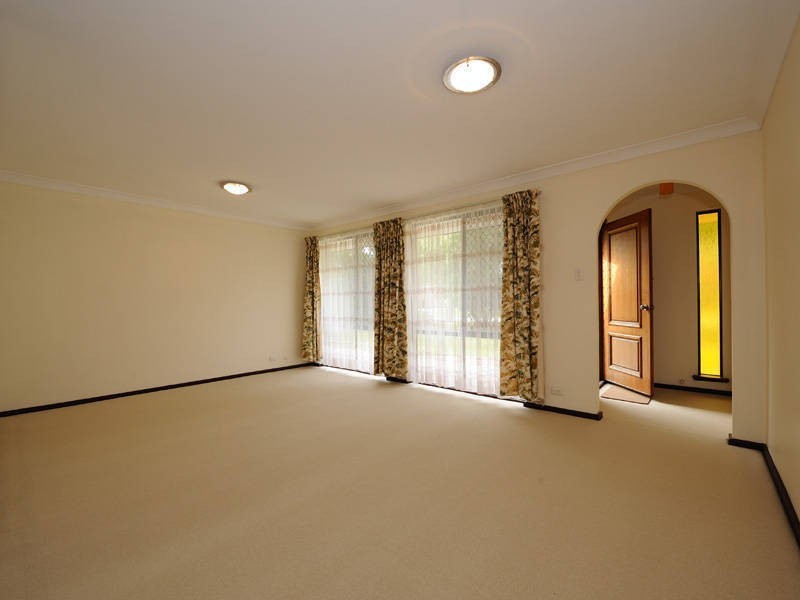 6 Braemar Street, Rockingham WA 6168