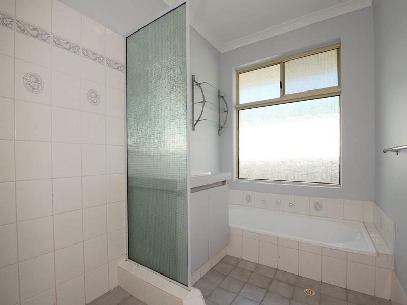 10 Melbourne Close, Port Kennedy WA 6172