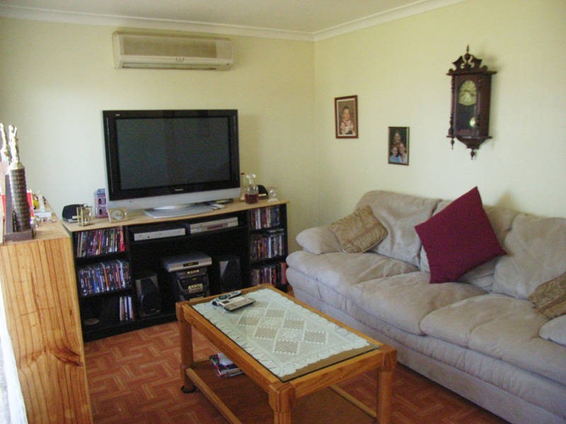 4 Grange Drive, Cooloongup WA 6168