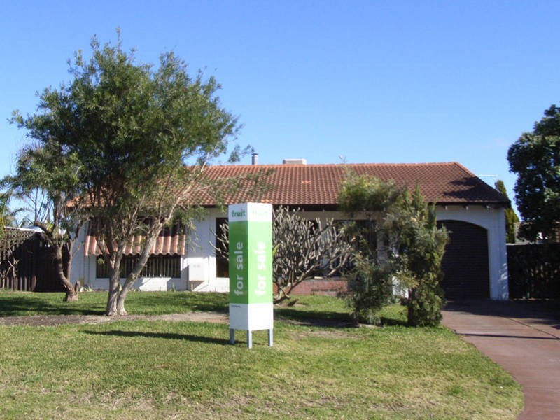 11 Bentley Street, Singleton WA 6175
