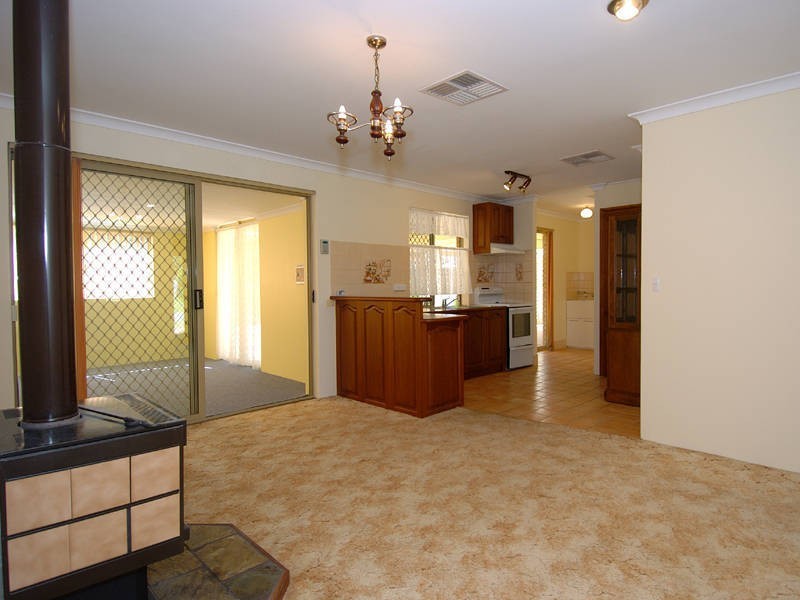 5 Thetis Place, Cooloongup WA 6168