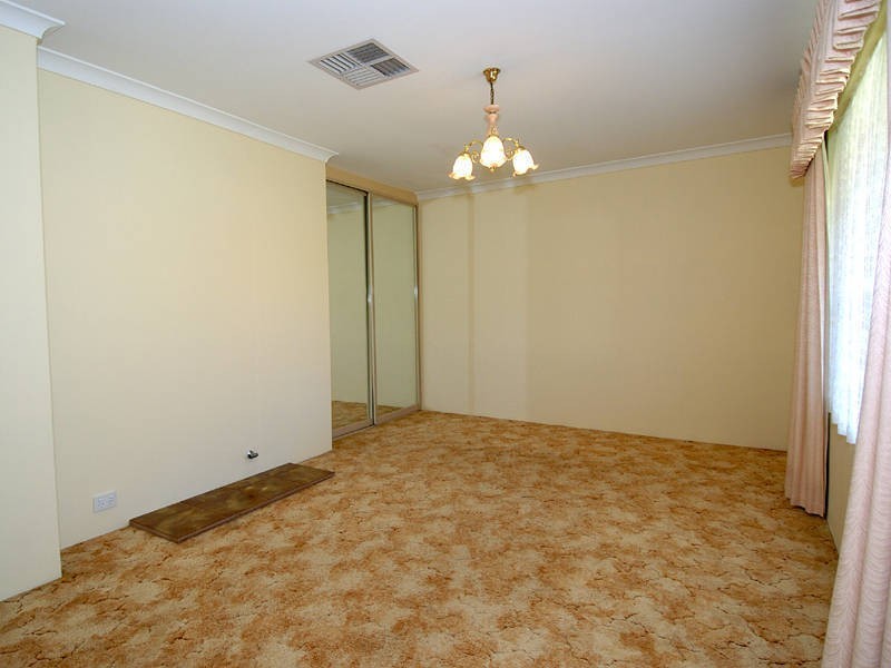 5 Thetis Place, Cooloongup WA 6168
