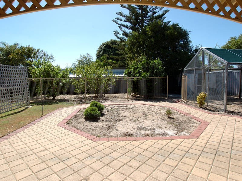 5 Thetis Place, Cooloongup WA 6168
