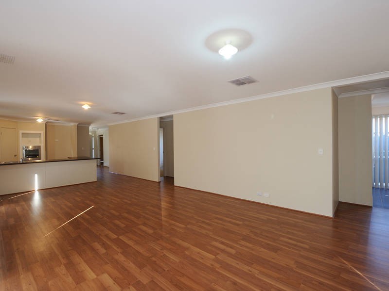 2 Scoparia Way, Baldivis WA 6171