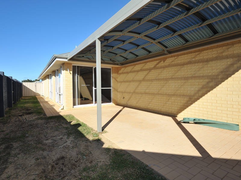 2 Scoparia Way, Baldivis WA 6171