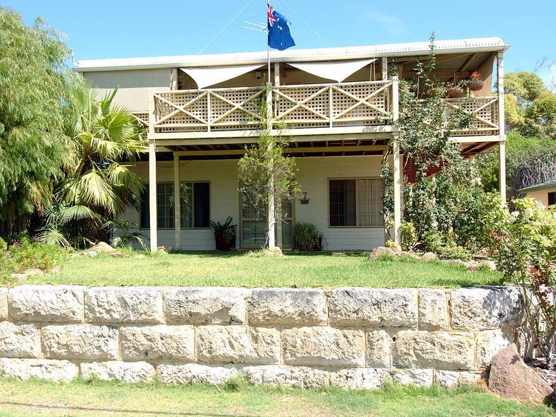 7 Vista Ave, Rockingham WA 6168