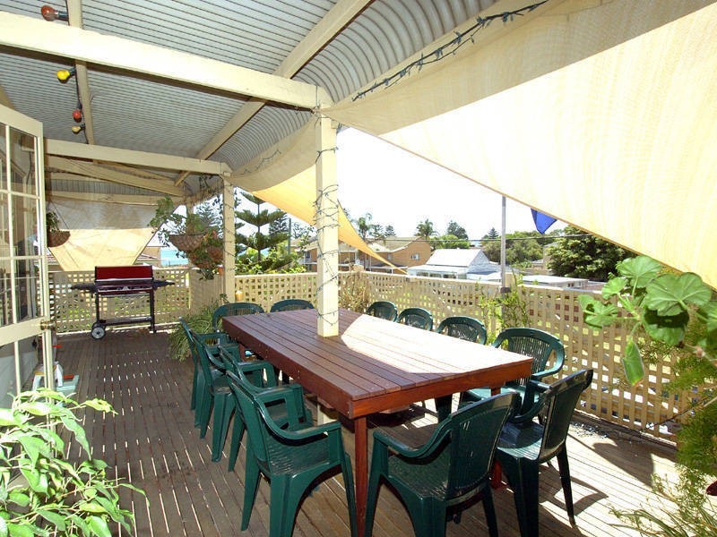 7 Vista Ave, Rockingham WA 6168