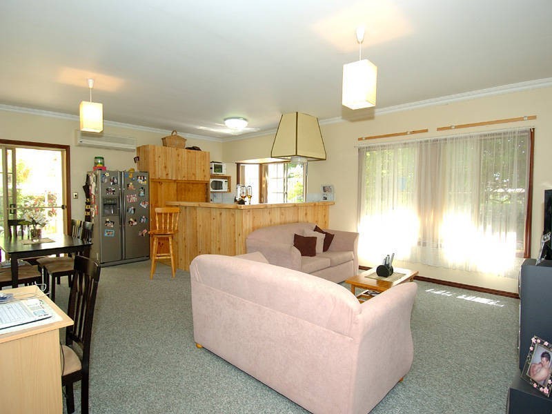 7 Vista Ave, Rockingham WA 6168