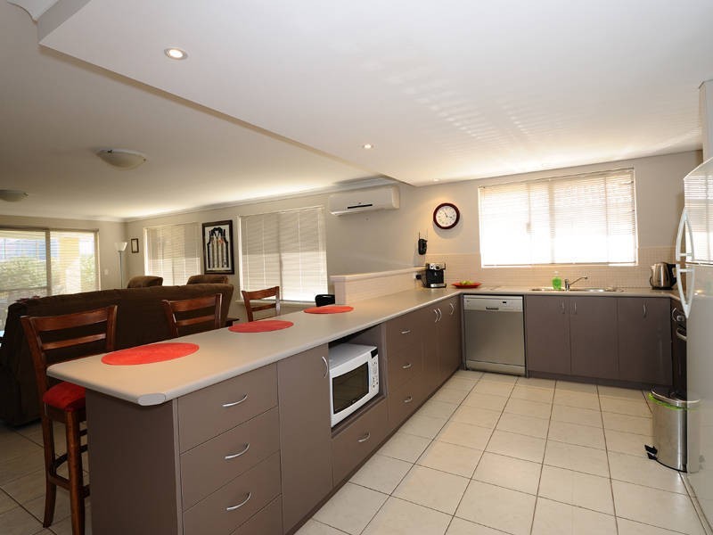 10 Sellafield Bend, Waikiki WA 6169