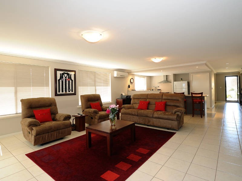10 Sellafield Bend, Waikiki WA 6169