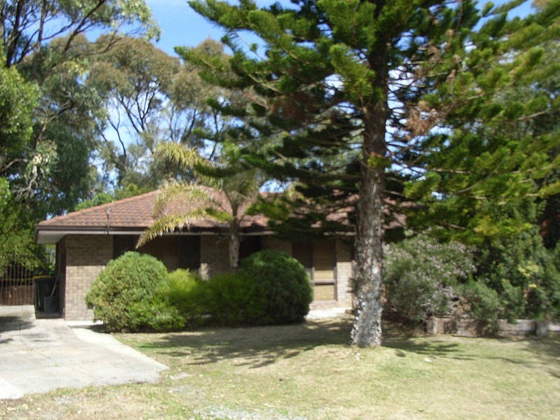 32 Bates Way, Warnbro WA 6169