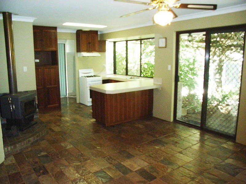 32 Bates Way, Warnbro WA 6169