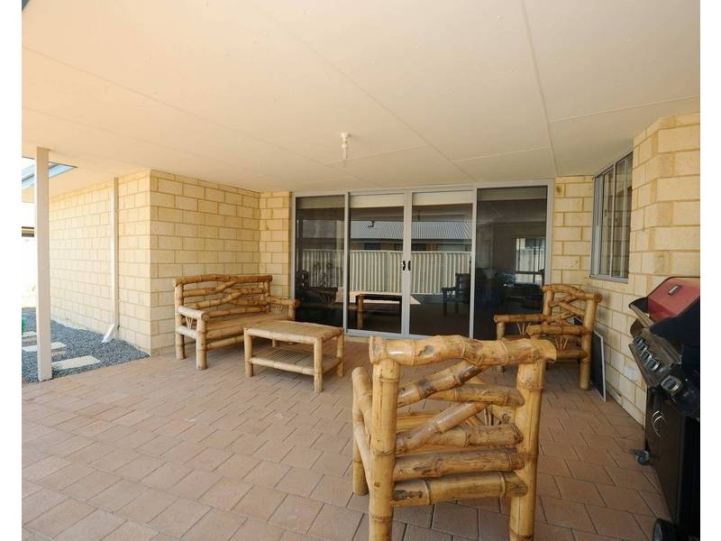 72 Achiever Avenue, Port Kennedy WA 6172