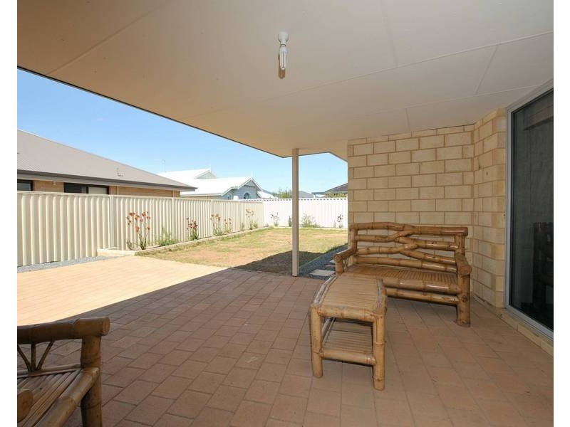 72 Achiever Avenue, Port Kennedy WA 6172