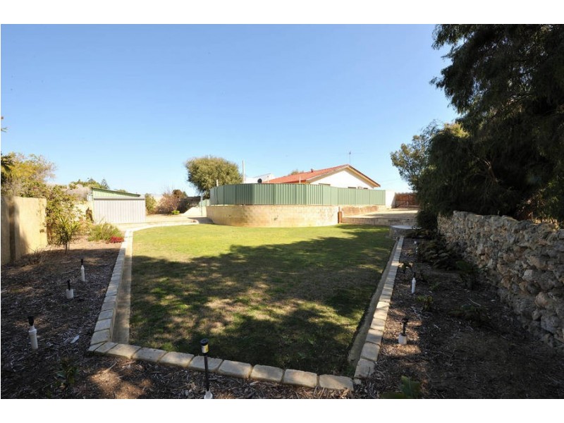 8 Turner Street, Warnbro WA 6169
