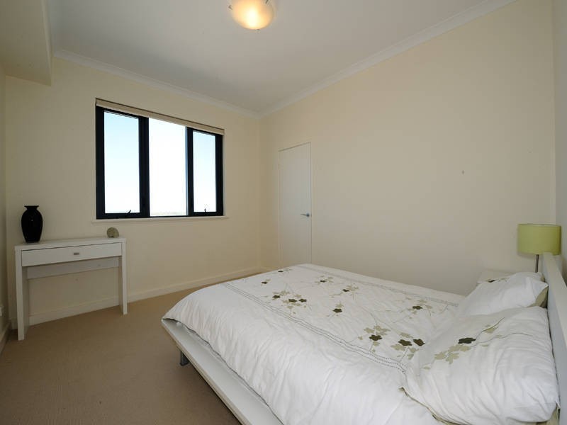 53/21 Rockingham Beach Road, Rockingham WA 6168