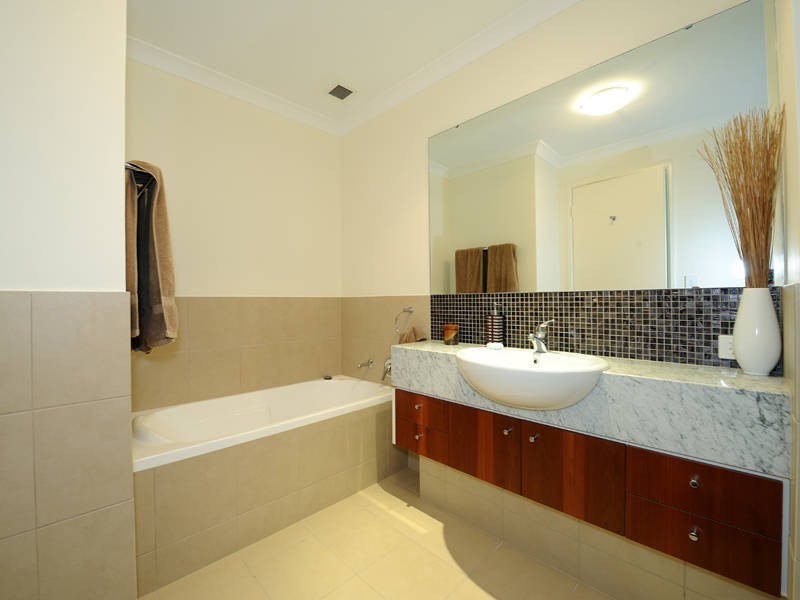 53/21 Rockingham Beach Road, Rockingham WA 6168