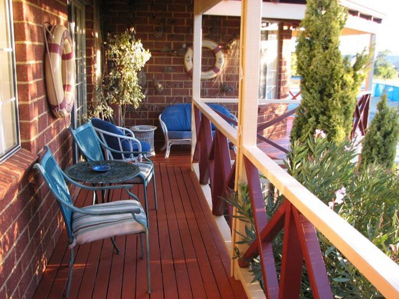 2 Smythe Street, Rockingham WA 6168