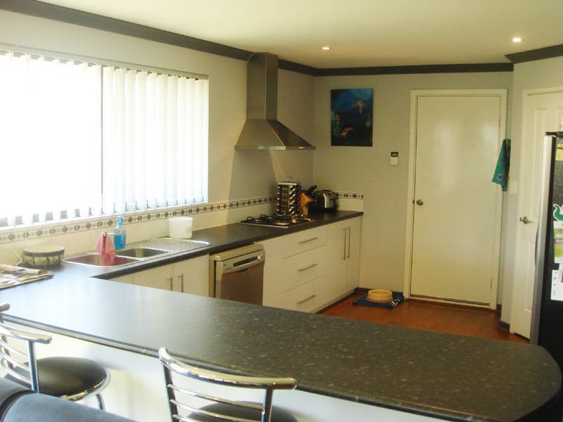 15 Windermere Way, Waikiki WA 6169