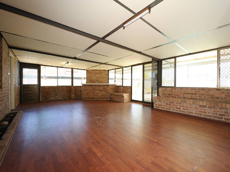 3 Carey Place, Cooloongup WA 6168
